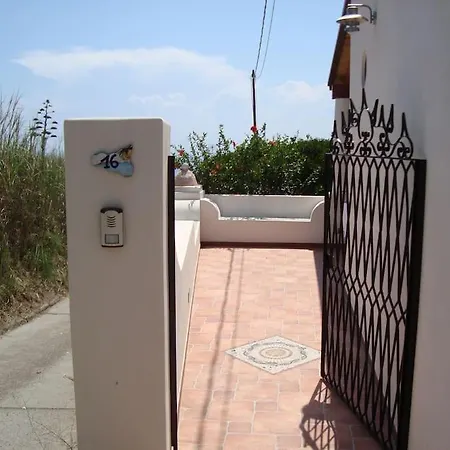 Tatil Evi La Casa Bianca Lipari (Isola Lipari)